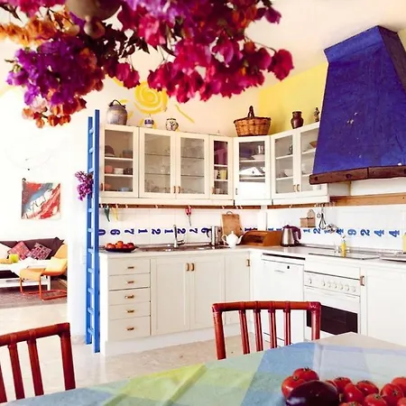 Holidays In - Office With Sea View * טרחלחו